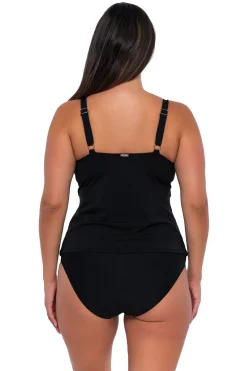 Plus Size|Underwire<Sunsets Black Forever Tankini Top