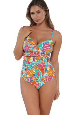 Plus Size|Underwire<Sunsets Festive Floral Sandbar Rib Serena Tankini Top