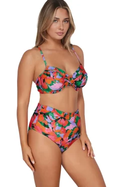 Plus Size|High-Waist<Sunsets Hummingbird Cove Capri High Waist Bottom