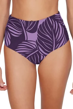 Plus Size|High-Waist<Sunsets Mystic Palms Capri High Waist Bottom
